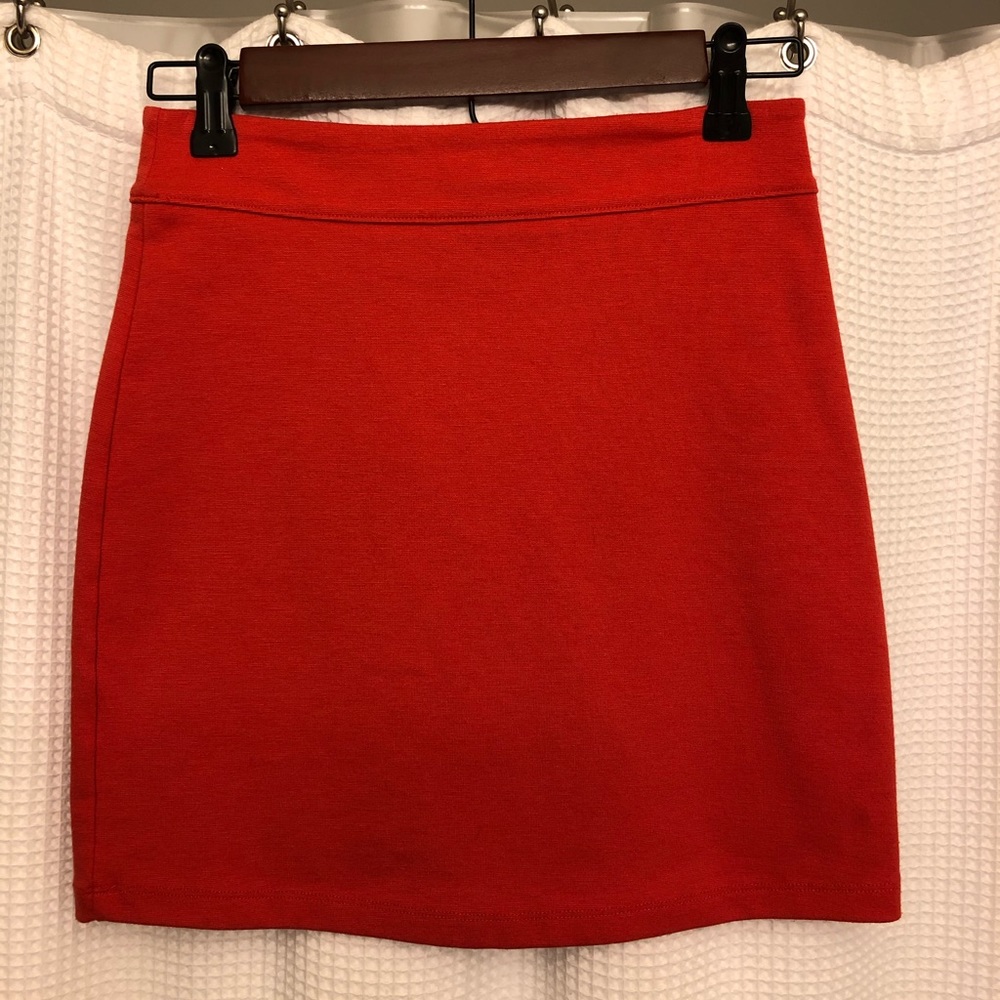 Mini pencil skirt